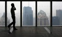 China’s Services Sector Growth Slowest in 13 Months