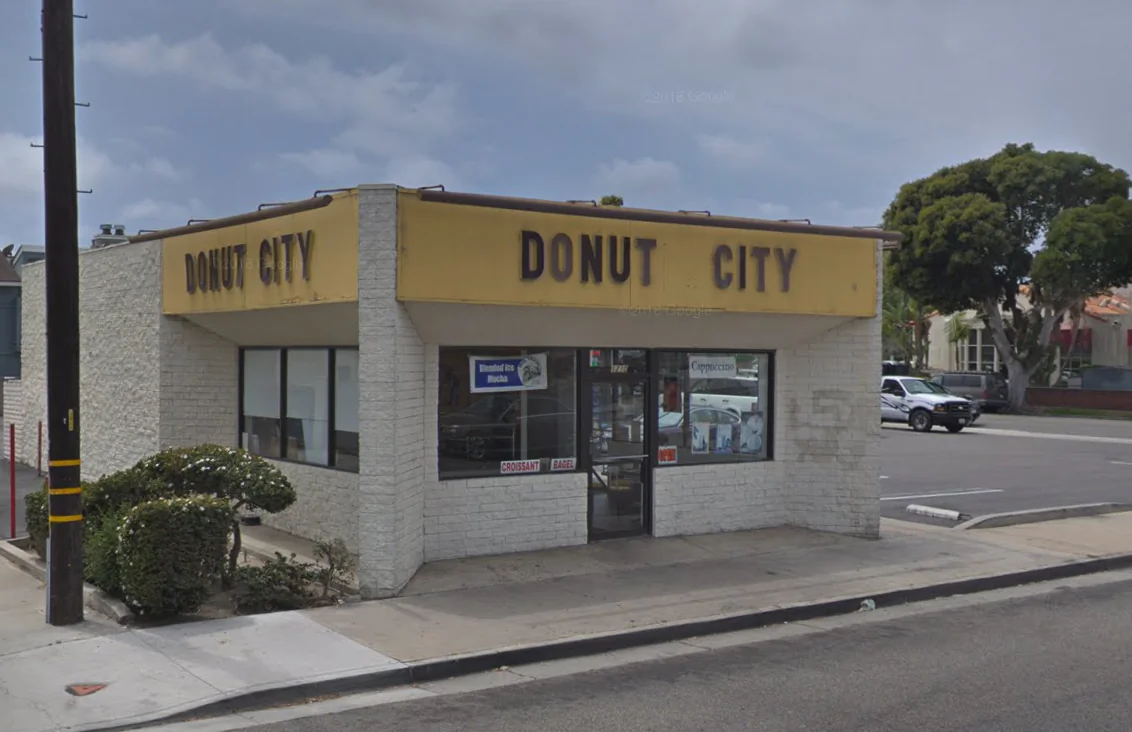 John Chhan and his wife Stella own the doughnut shop Donut City in Seal Beach, Calif. (Screenshot/Google Maps)