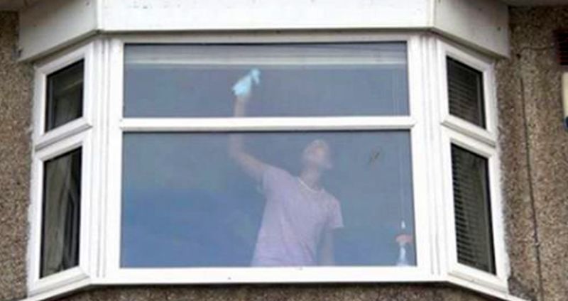 somerset police wash window