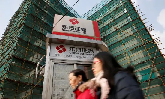 In China, Response to Pledged Share Meltdown Stirs Concern