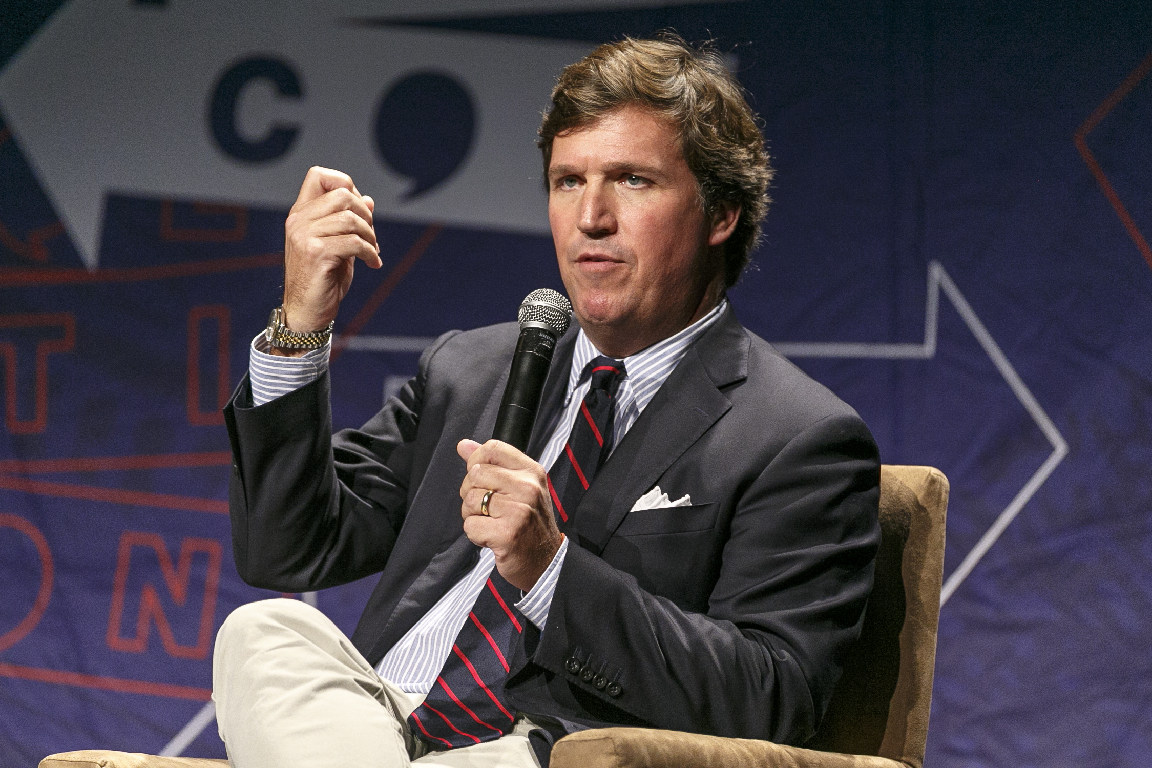 Tucker Carlson Back on Twitter After Suspension - Vimarsana News
