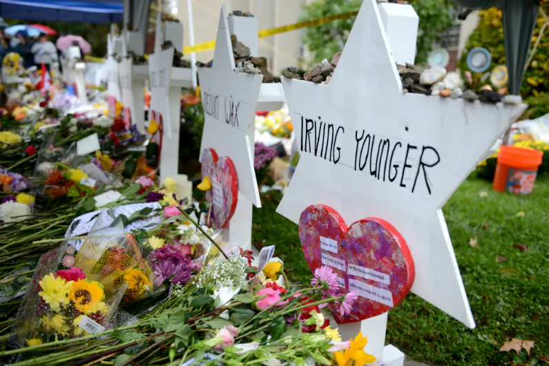 Flowers and other items have been left as memorials outside the Tree of Life synagogue following last Saturday's shooting in Pittsburgh, Pennsylvania, on Nov. 3, 2018. (Alan Freed/File Photo/Reuters)