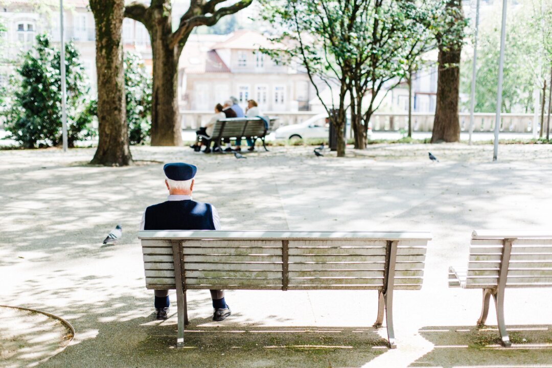 Aging alone presents a challenge to those facing years of dependency. (Bruno Martins/Unsplash)