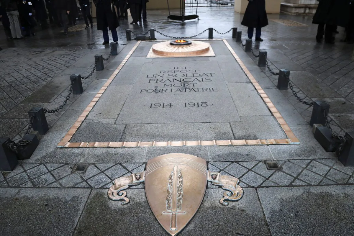 The eternal flame of the Tomb of the Unknown soldier beneath the Arc de Triomphe, in Paris, during the Armistice Day commemorations marking the end of WWI (World War One) on Nov. 11, 2017. ( JACQUES DEMARTHON/AFP/Getty Images)