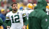 NFL Denies Telling Aaron Rodgers Vaccinated People Can’t Get COVID-19
