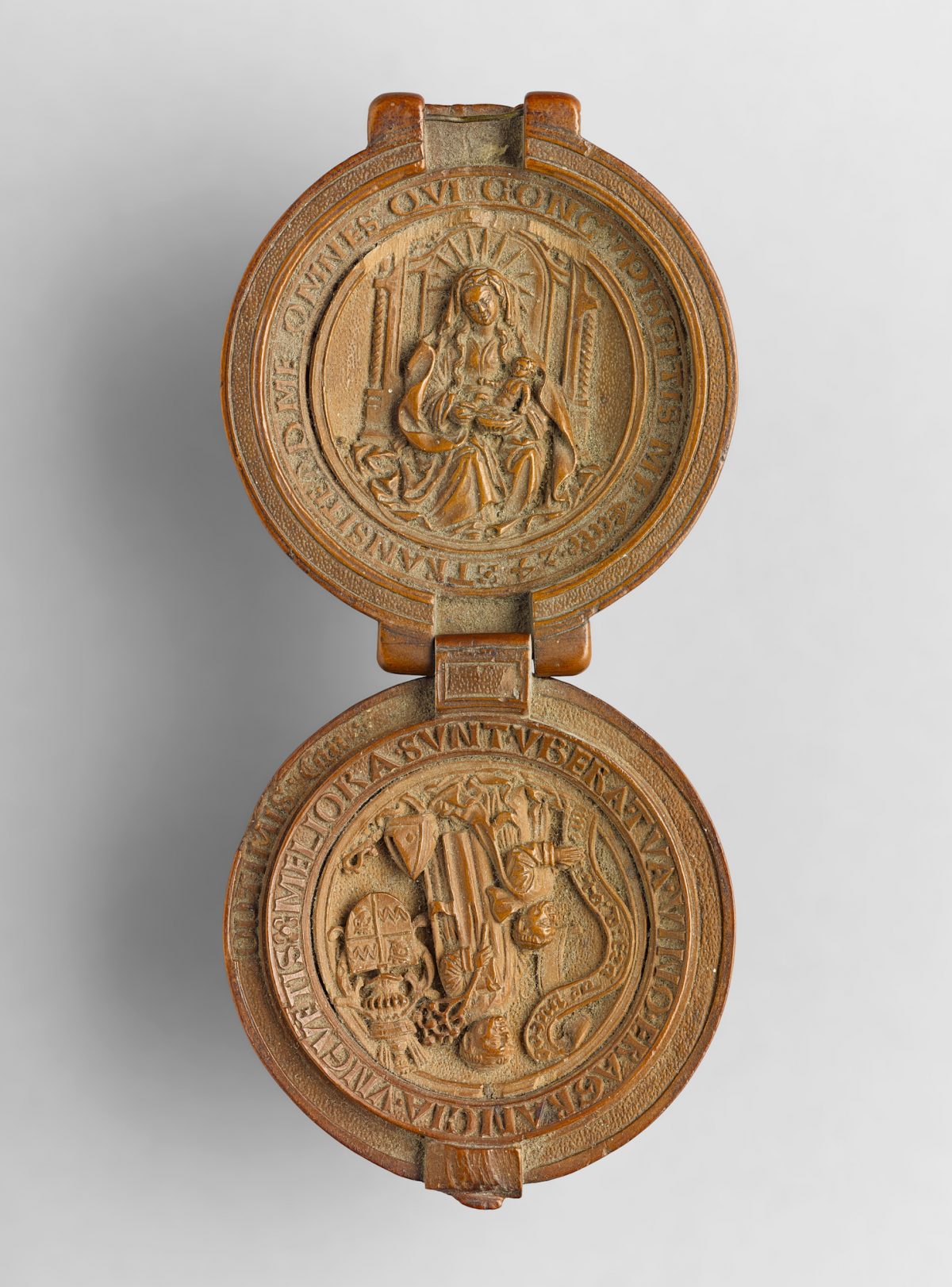 "Prayer-nut for the Carthusian François du Puy,” circa 1517-21, by Adam Dircksz and Workshop. Boxwood, 1 7/8 inches in diameter, Private Collection. (Courtesy of The Frick Collection)