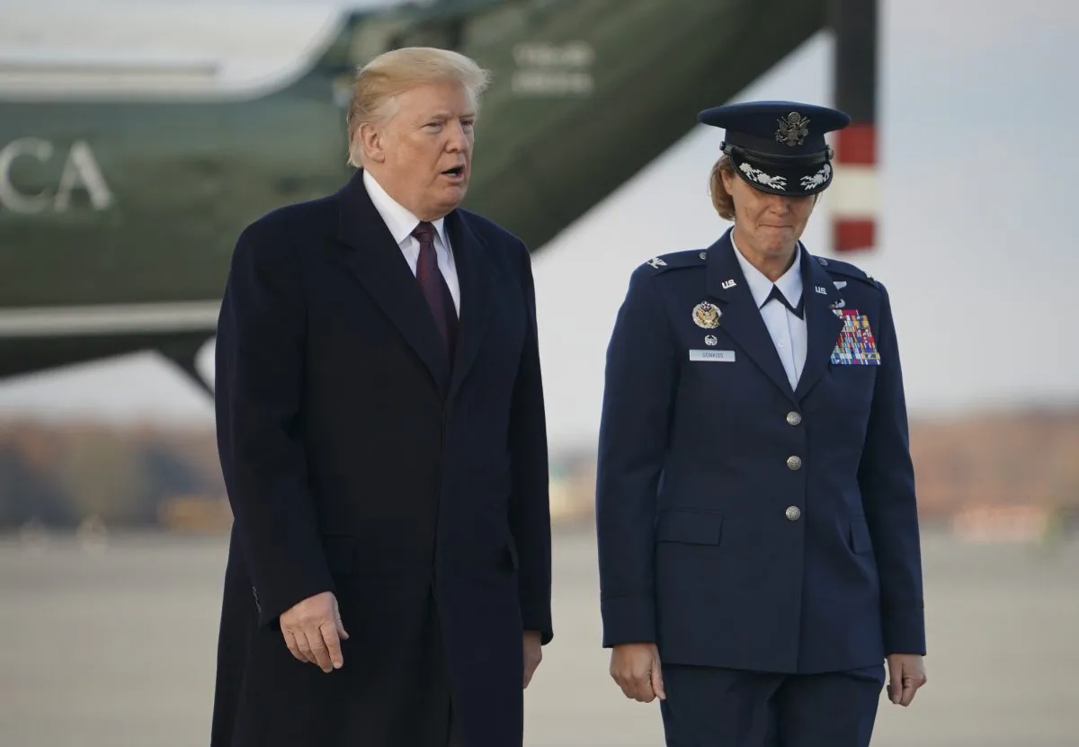 President Donald Trump makes his way to board Air Force One before departing from Andrews Air Force Base in Maryland on Nov. 20, 2018. (MANDEL NGAN/AFP/Getty Images)