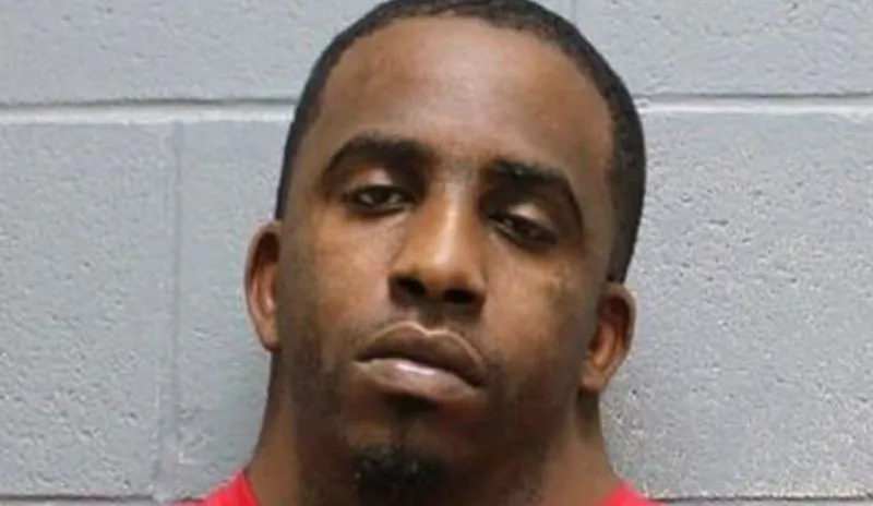 A man who went viral after his mugshot revealed his large neck and spawned endless jokes was arrested again. (Lee County Sheriff's Dept.)