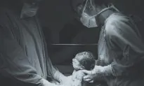 Babies Born at Home Have More Diverse Bacteria