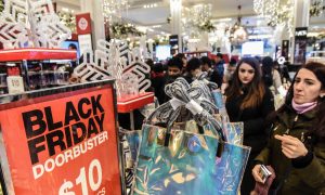 Black Friday Shoppers Brave Cold, Long Lines in Hunt for Deals