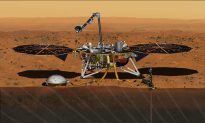 NASA Spacecraft Nears Red Planet on Mission to Detect ‘Marsquakes’