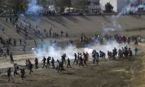 Hundreds of Migrants Who Tried to Violently Cross US Border to be Deported
