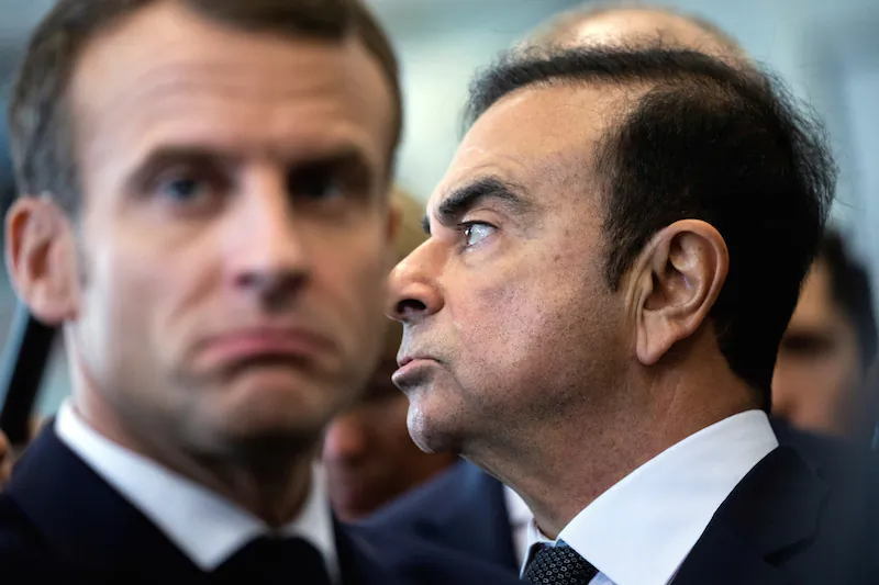 French President Emmanuel Macron and Renault CEO Carlos Ghosn visit the Renault factory in Maubeuge, France, Nov. 8, 2018. (Etienne Laurent/File Photo/Reuters)