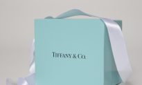 As China’s Growth Slows, Tourist Spending at Tiffany Drops