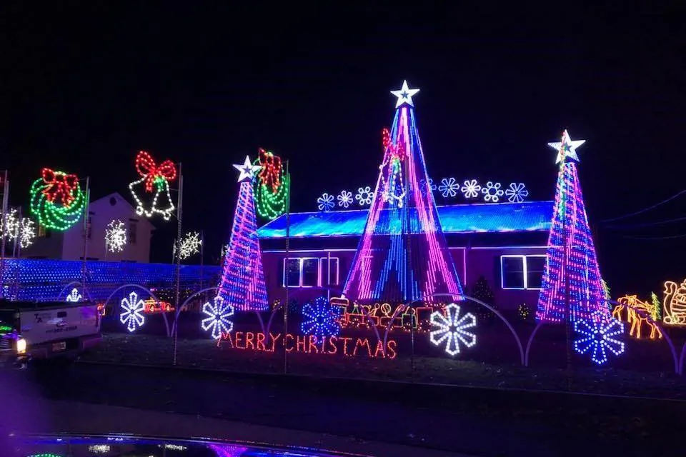 A man in New Jersey is determined to hold his yearly Christmas light show at his private home, despite calls from the township for him to pay $2,000 a day for the display. (Roger Aubuchon/GoFundMe)