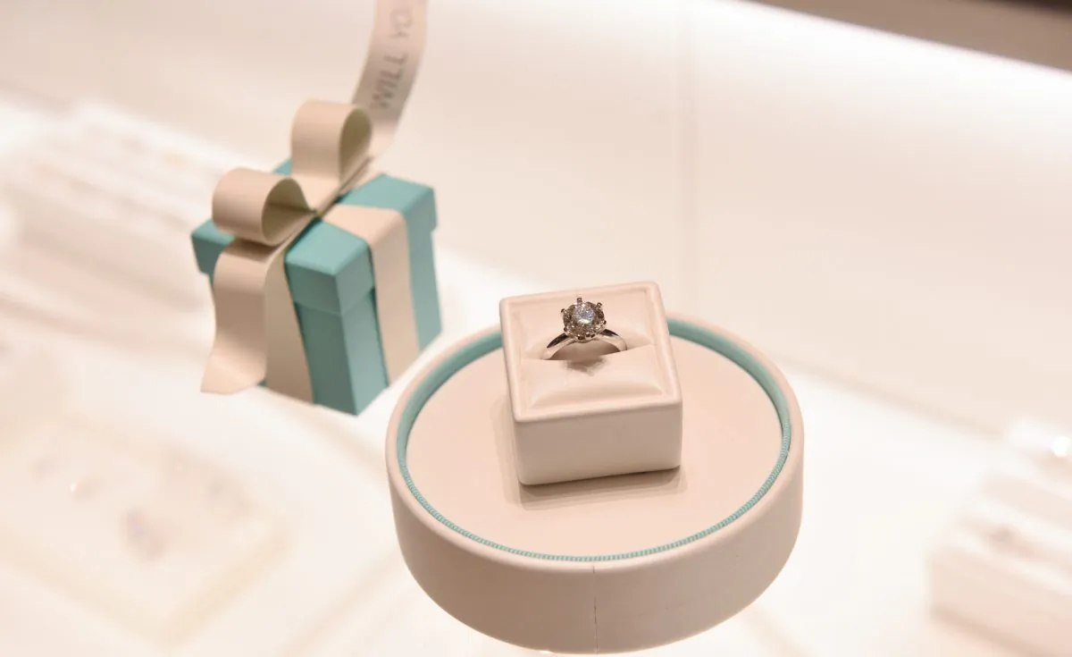 Alexa Chung unveils the Tiffany & Co. boutique at Selfridges on Nov. 16, 2017, in Birmingham, England. (Nicky J Sims/Getty Images for Tiffany & Co.)