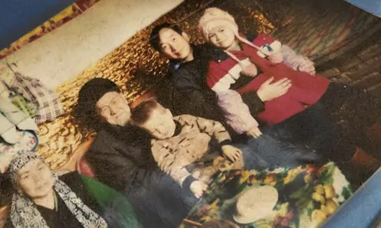 Enemy or Mother? Chinese Party Members Occupy Homes