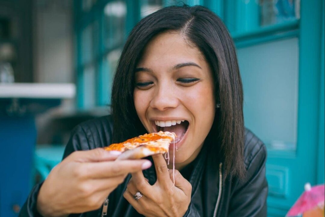 Processed fast foods are one common indulgence that can make even skinny people unhealthy, even affecting their mental acuity. (nappy/Pexels)