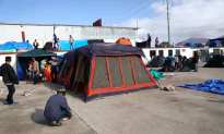 Communist Group Fails to Convince Migrants to March to US Border