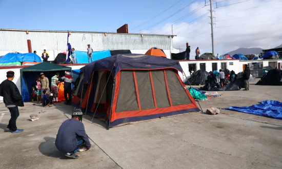 Communist Group Fails to Convince Migrants to March to US Border