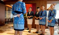 China November Services Sector Expands, but Demand Outlook Murky