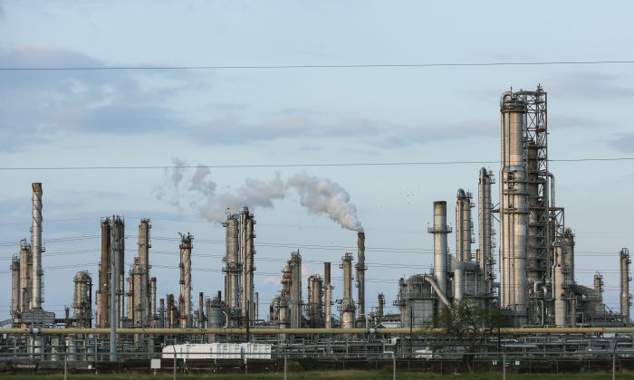 Refineries in Corpus Christi on Nov. 8, 2018. (Charlotte Cuthbertson/The Epoch Times)