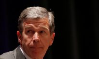 North Carolina Governor Declares Emergency Over Impending Snowstorm