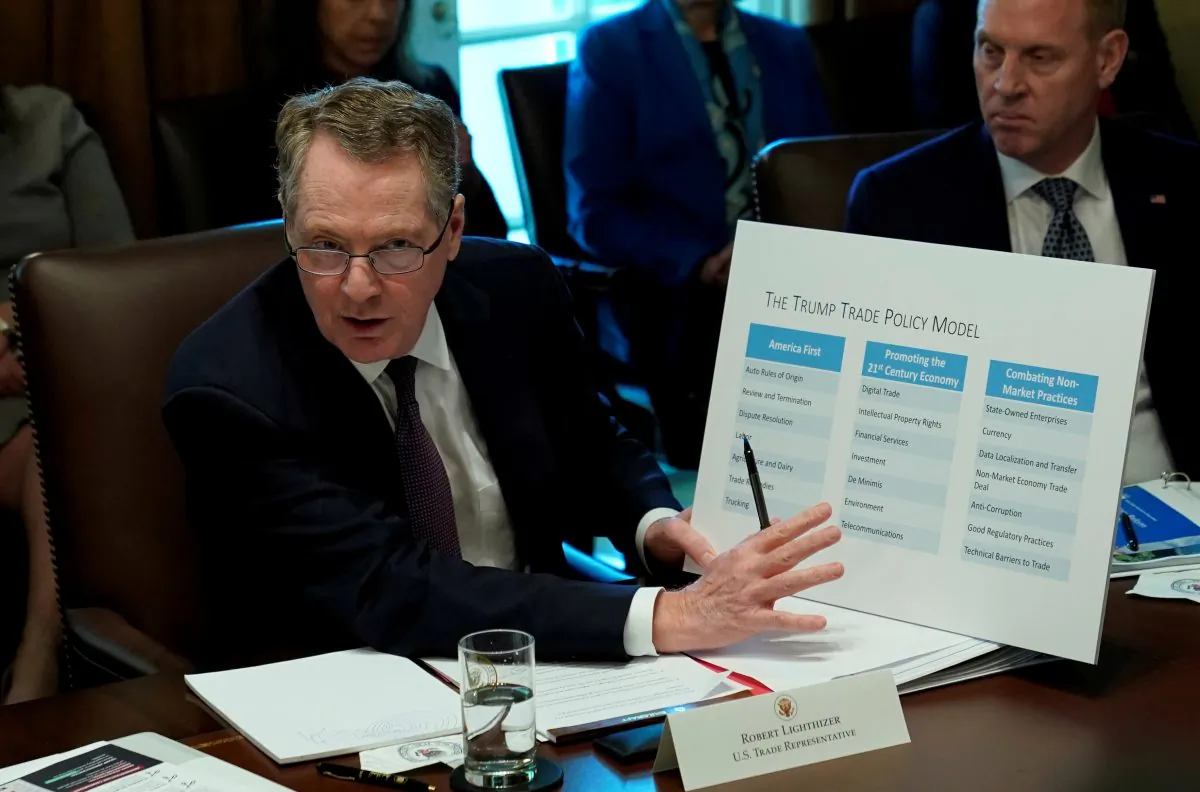 U.S. Trade Representative Robert Lighthizer speaks during a Cabinet meeting held by U.S. President Donald Trump at the White House on Oct. 17, 2018 in Washington DC. (Kevin Lamarque/Reuters)