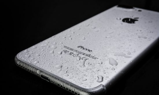 Russian Teenage Martial Arts Champion Dies After Dropping Phone in Bathtub