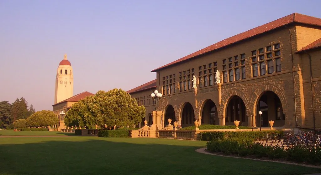 The Stanford University campus. Zhang Shoucheng was a well-regarded physicist and professor at the school. (Pere Joan/Wikimedia Commons)