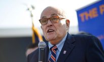 Trump Lawyer Giuliani Threatens to Sue Democrats Over Impeachment Inquiry