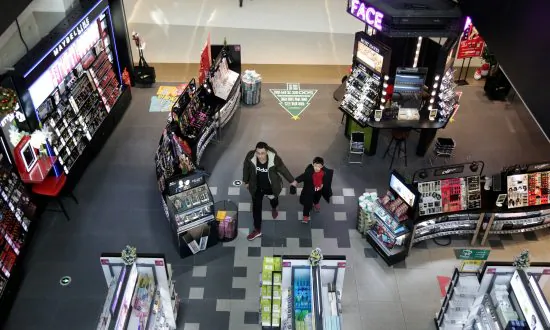 China’s Consumers, Factories Take a Beating as Economic Gloom Deepens