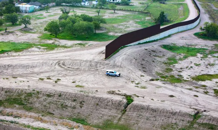 At Least Four Democrats Promised Support for Border Wall Funding This Year