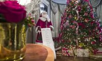 ‘Twas the Night Before Christmas’ Is Theme of Pence Holiday