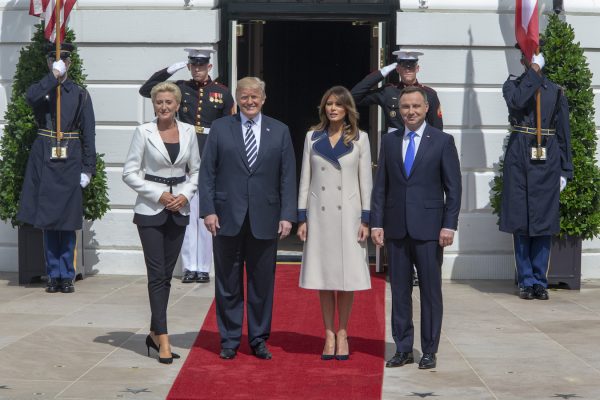 Trump and Melania welcome Polish president and his wife to the White House.