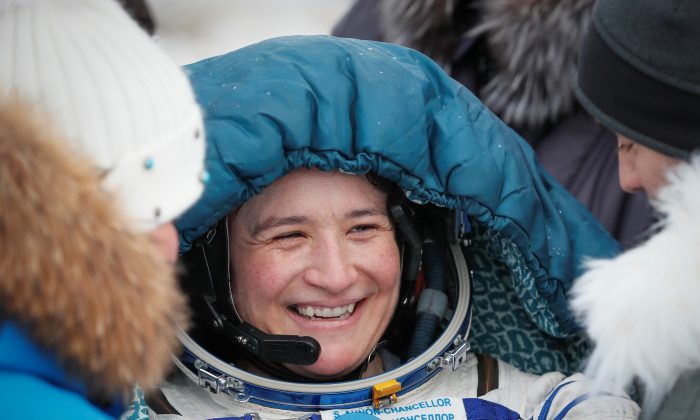 Astronauts Return Safely To Earth From Space Station The Epoch Times 