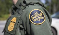 Video: Students Harass Border Patrol Agents Giving Talk at University of Arizona