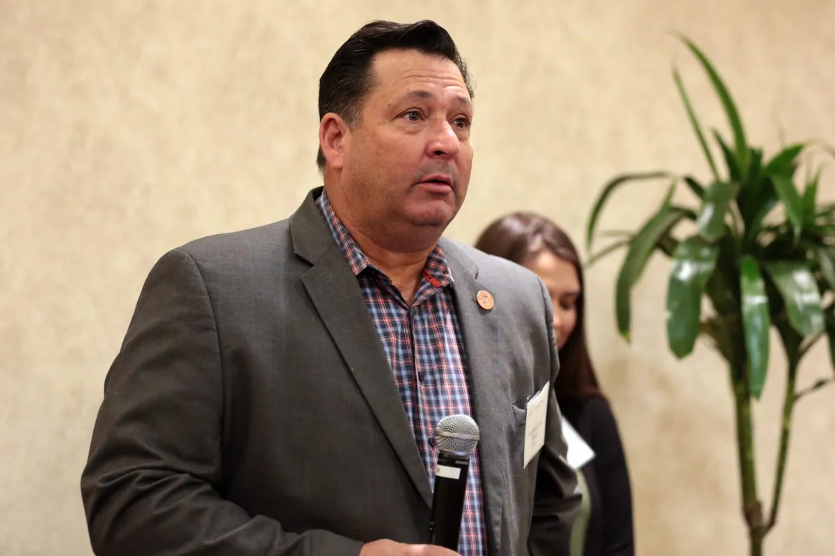 Arizona State Representative David Cook, pulled over for suspected drunk driving, threatened arresting officers. (Gage Skidmore [https://creativecommons.org/licenses/by-sa/2.0/]/Flickr)