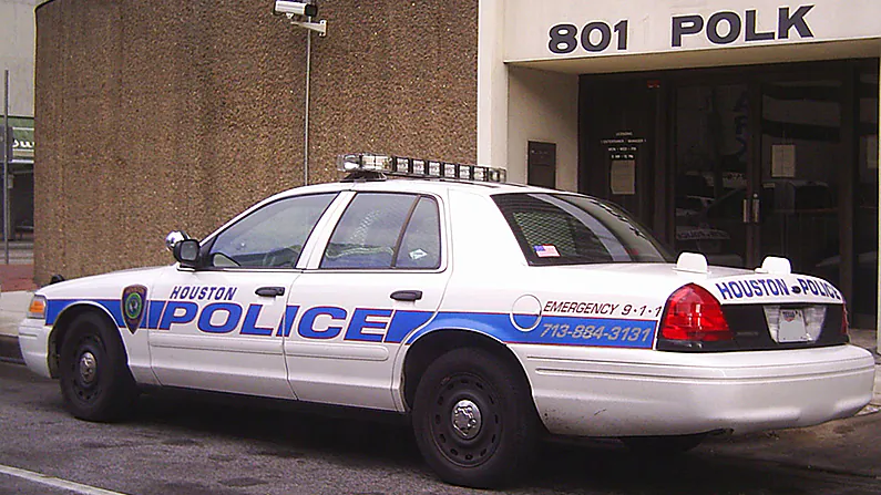 The two officers were driving a Chevy Tahoe SUV, painted in the Houston PD white with blue color scheme, with all lights blazing and the siren wailing, and still a driver failed to notice them. (Rofra/Wikimedia/Creative Commons Attribution-Share Alike 2.0 Germany)