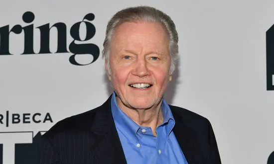 Actor Jon Voight Notes Ignorance of Daughter, Others Calling for Ceasefire