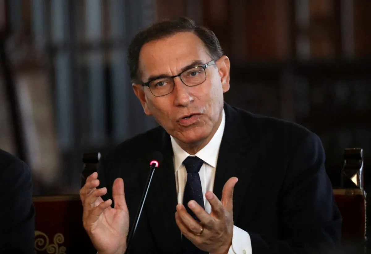 Peru's President Martin Vizcarra speaks to media at the government palace in Lima, Peru, on Oct. 29, 2018. (Reuters/Mariana Bazo) 