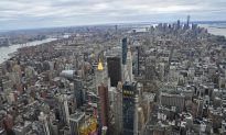 Widespread Power Outages Reported in Parts of Manhattan
