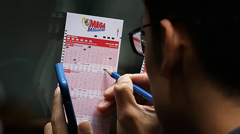 Some one hit it big—really big—in the New Year’s Day Mega Millions drawing, scoring a $425 million jackpot all for him or herself. (Drew Angerer/Getty Images) 