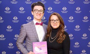 The Lightness and Purity of Shen Yun