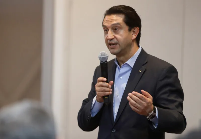 Jose Munoz, chief performance officer at Nissan Motor Limited, responds to a question on the new Renault-Nissan-Mitsubishi Alliance venture capital fund during roundtable with journalists at the 2018 CES in Las Vegas, Nevada, U.S. January 9, 2018. (Steve Marcus/Reuters)