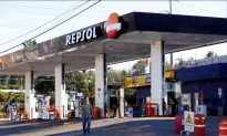 Mexico Offensive Against Fuel Theft Leaves Motorists Stranded
