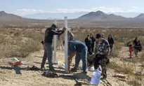 Defense: Other Partner Killed Mcstays, Buried Them in Desert