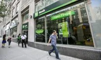 Banks Offer Help to Customers Hit by Government Shutdown