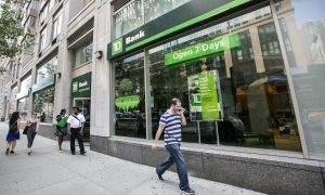 Banks Offer Help to Customers Hit by Government Shutdown