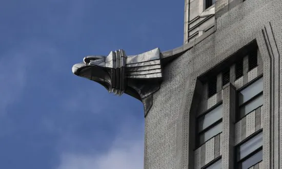 Abu Dhabi Fund, Developer Seek to Sell Chrysler Building
